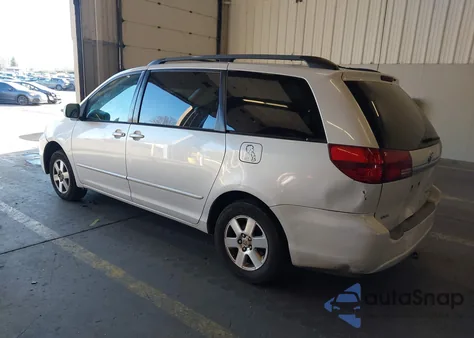 2005 Toyota Sienna Xle z USA, uszkodzony, nr VIN 5TDZA22C45S300281